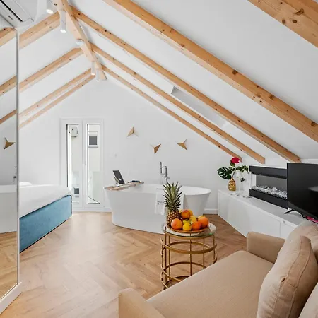Apartment Pearl Of Croatia 4 Sterne Trogir