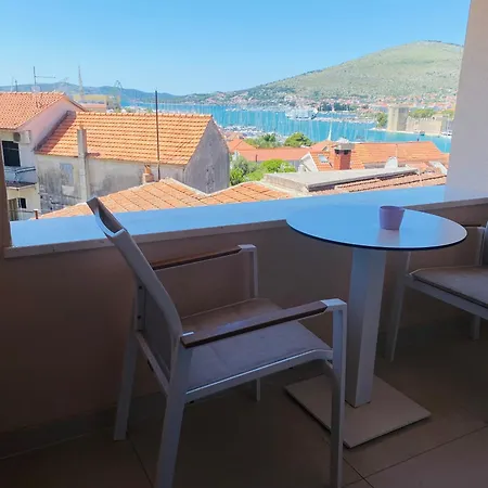 Pearl Of Croatia 4 Sterne Τρογκίρ